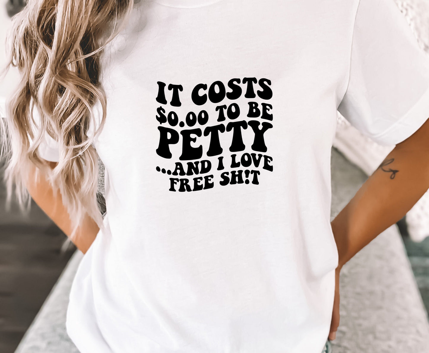 petty shirt, i love free shit, shirts for friends, birthday gifts for her, galentines gift, it costs zero dollars to be petty shirt,